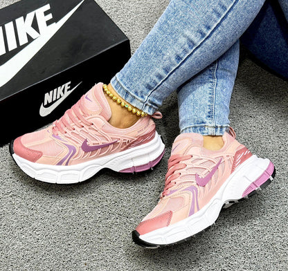 NIKE DAMA